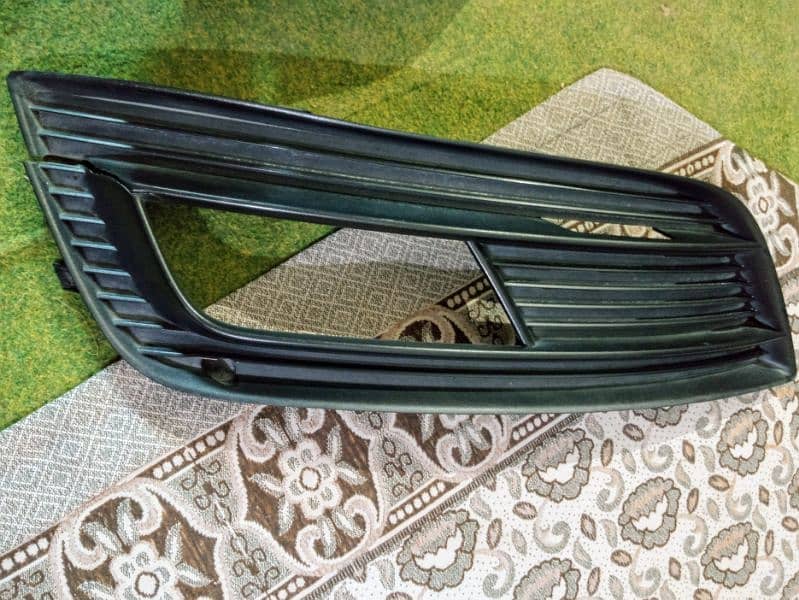 Audi A4 Front Bumper Halogen Right Passenger side Fog Light (Damaged) 4