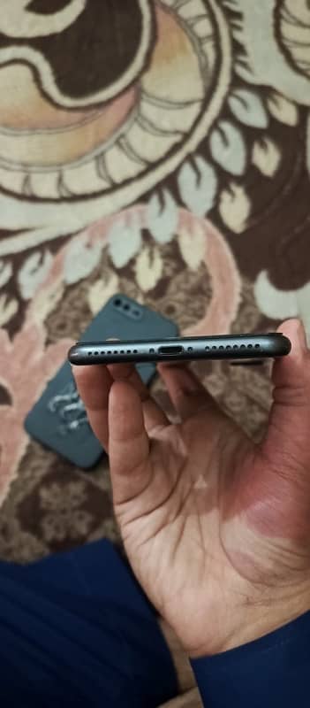 Iphone 8 Plus | Non PTA | Waterpack | 77% Health 2
