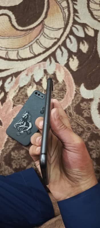 Iphone 8 Plus | Non PTA | Waterpack | 77% Health 3