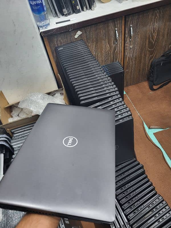 Dell Latitude 5400 Core i5-8th Generation 8GB/256GB 1