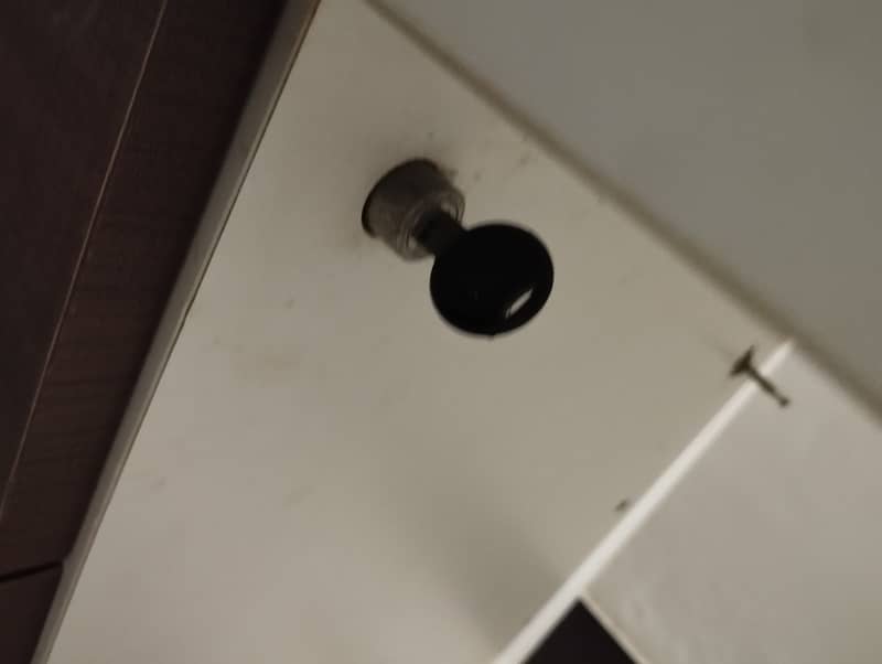 Interwood table defective 1