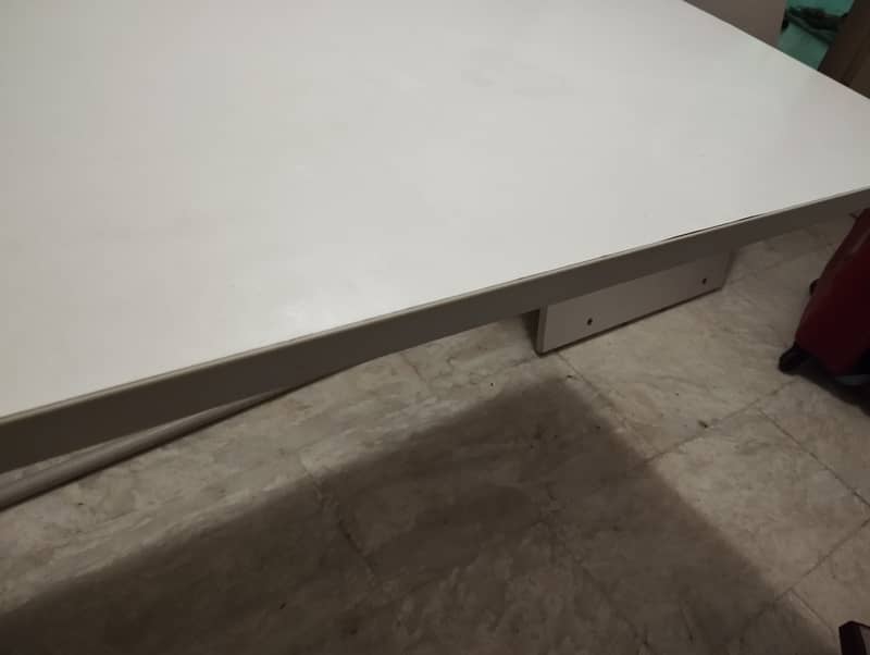 Interwood table defective 2