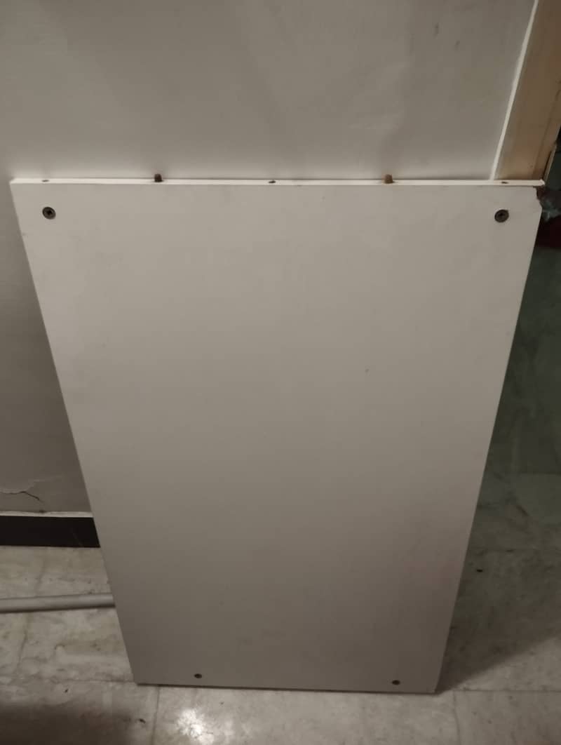 Interwood table defective 5