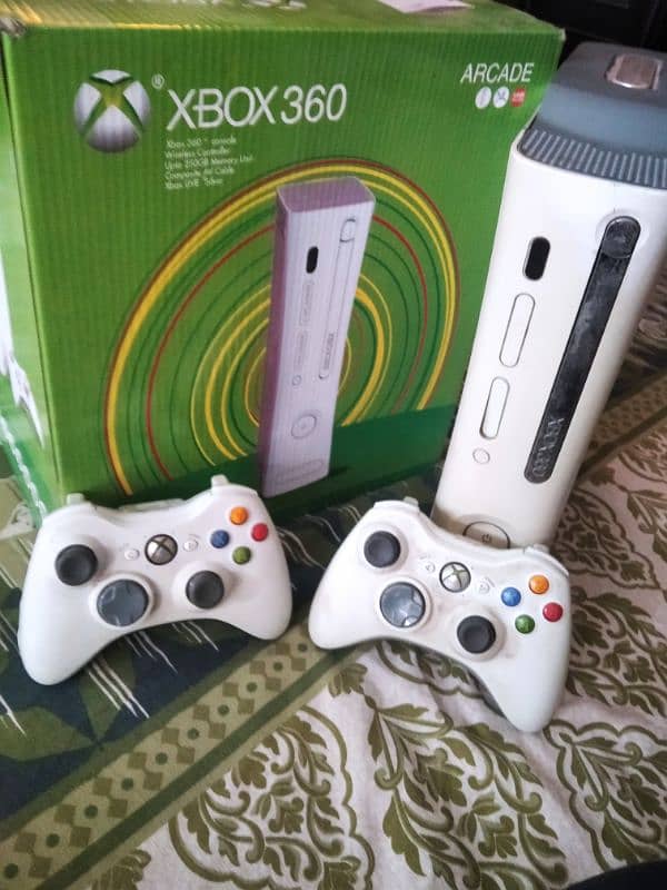 xBox360 original condition with two rmote 0