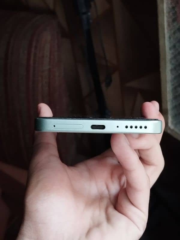 Redmi Note 13 Mint green 8/256 6