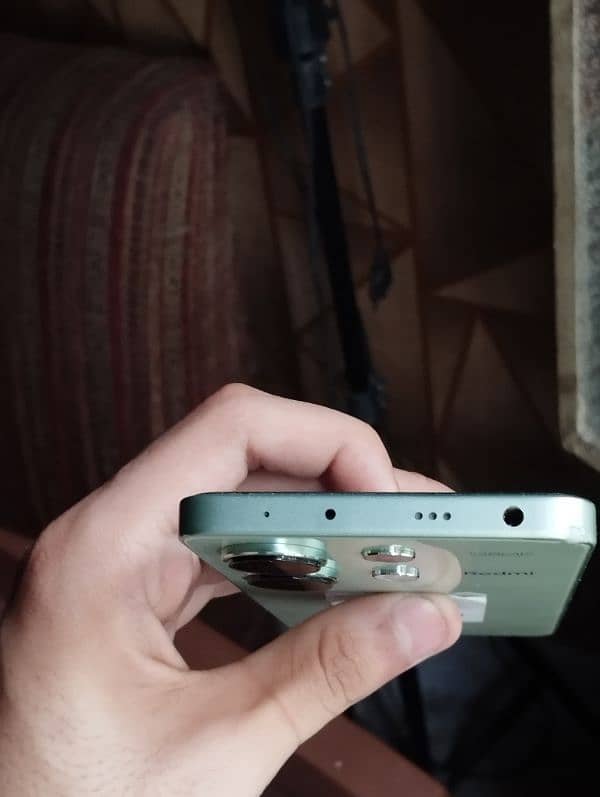 Redmi Note 13 Mint green 8/256 7