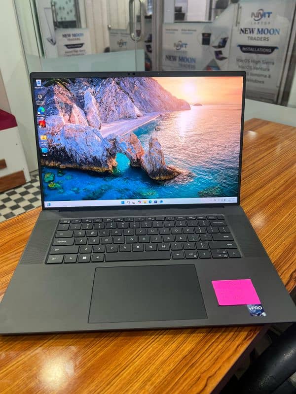 Dell precesion 5680 | i9 13 gen | 12 Gb Rtx 3500 gpu 0