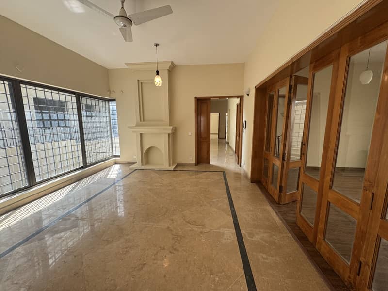 F-7 /2kanal house For Rent 6BedRooms 6