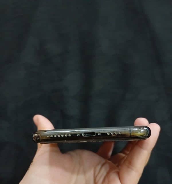 iPhone 11 pro max 3