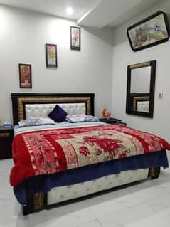 Daily bacises 1 bed rom short time coupel Allow Safe & scour 100%