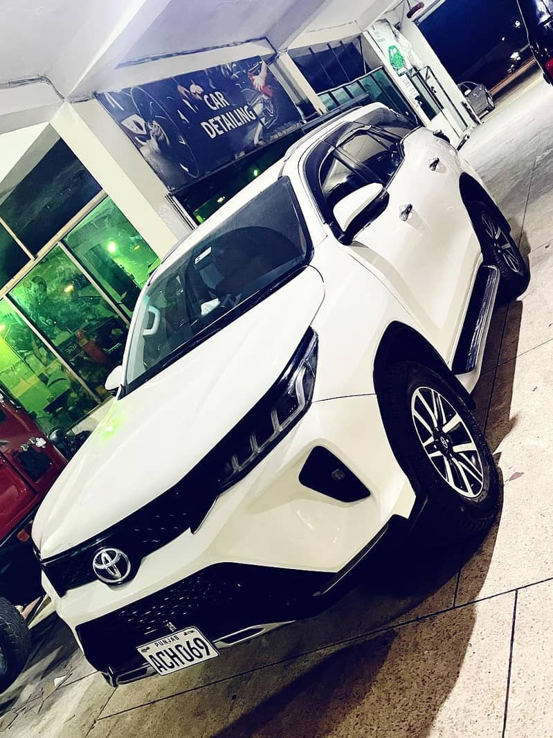 Rent A Car Land Cruiser V8 Fortuner Revo BMW Available In Multan 6