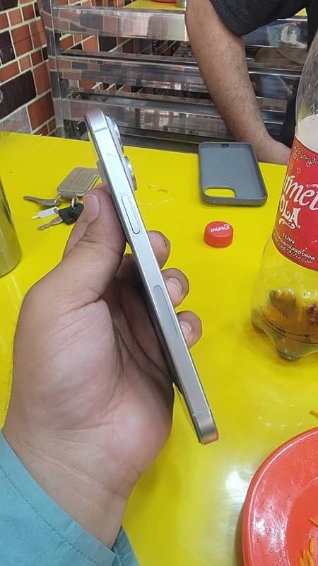Iphone 15 pro max with box 7