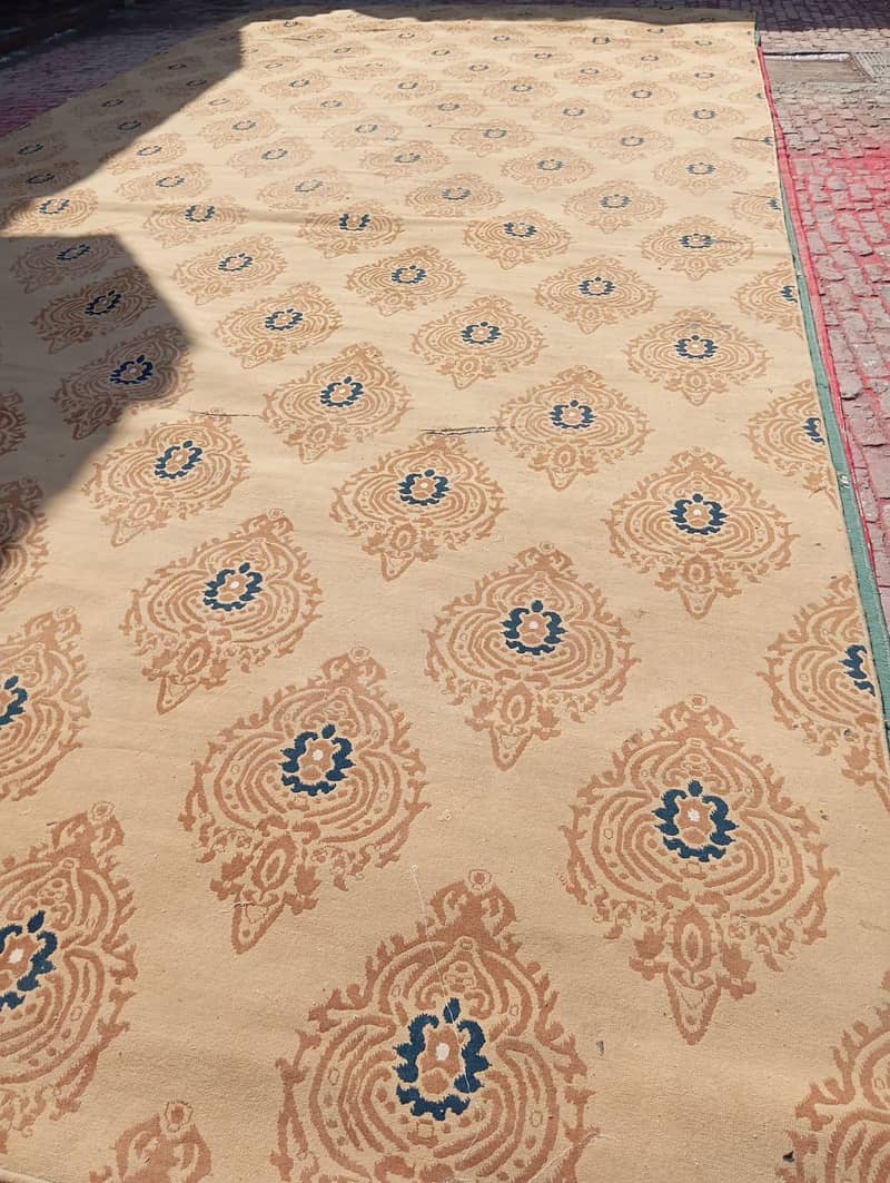 Golden Designed Carpet - 83PCS 0