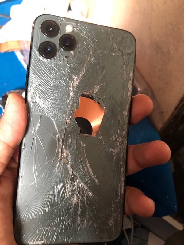 iPhone 11 Pro Max  ICloud Lock 0