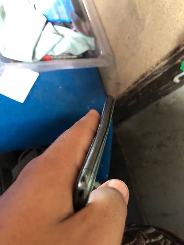 iPhone 11 Pro Max  ICloud Lock 1