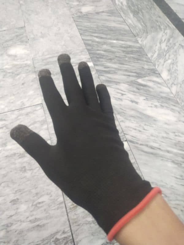 gaming gloves for all games 0