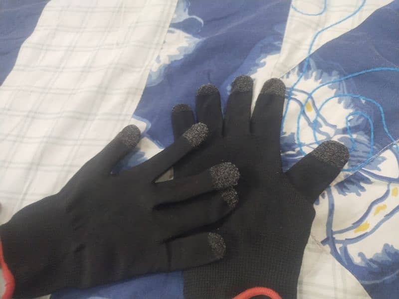 gaming gloves for all games 1