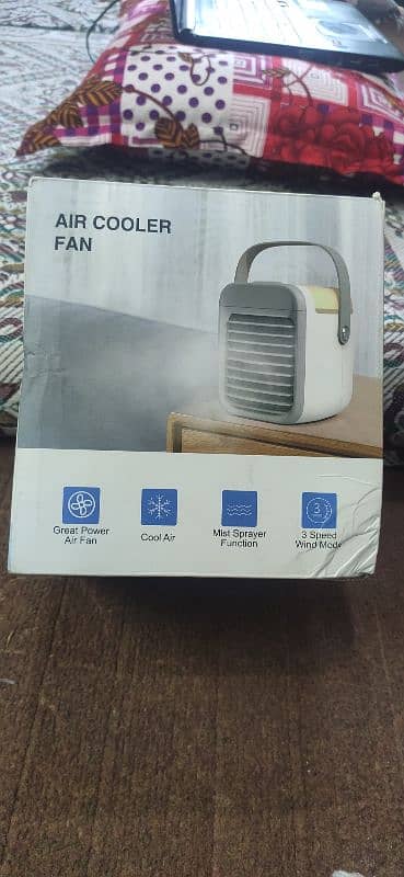 Rechargeable Mini Air-cooler+ Dehumidifier 0