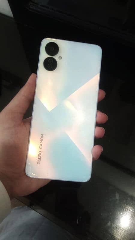 Tecno camom 19 neo 0