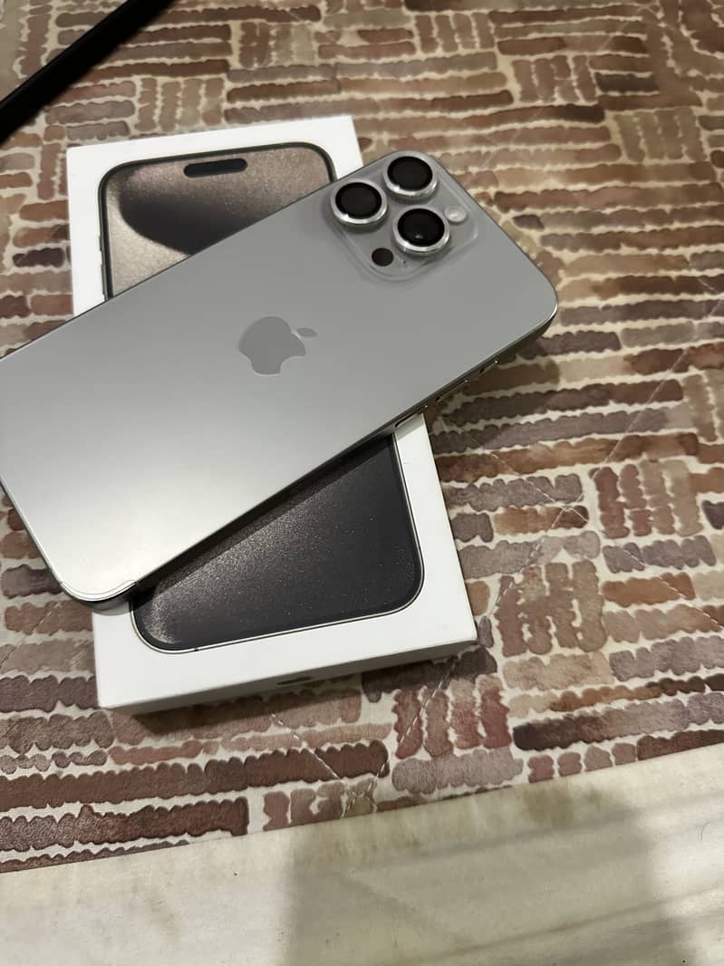 iPhone 15 pro max non pta 2