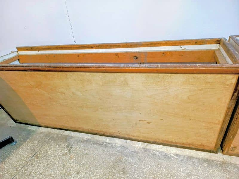 2 Benches without cushions 1