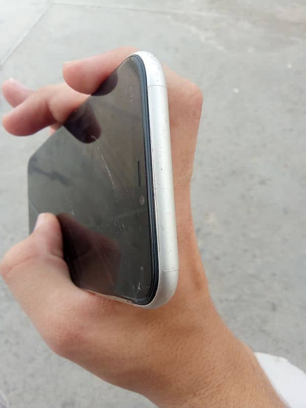 I phone 11 non pta 64GB 3