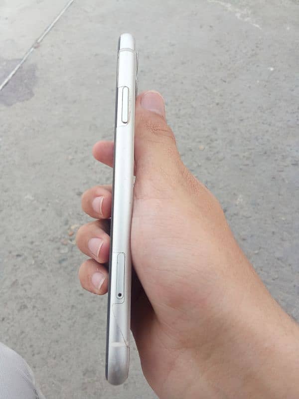 I phone 11 non pta 64GB 5