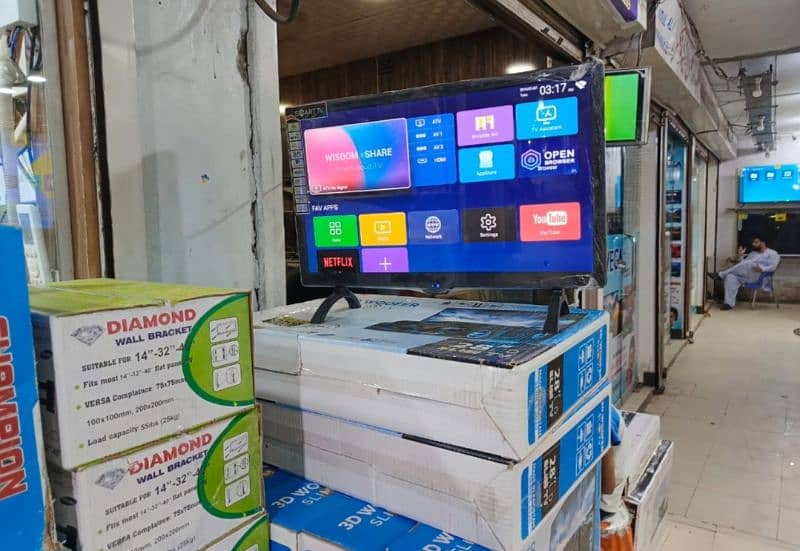 43  INCH  Q LED  LATEST MODEL  03221257237 2