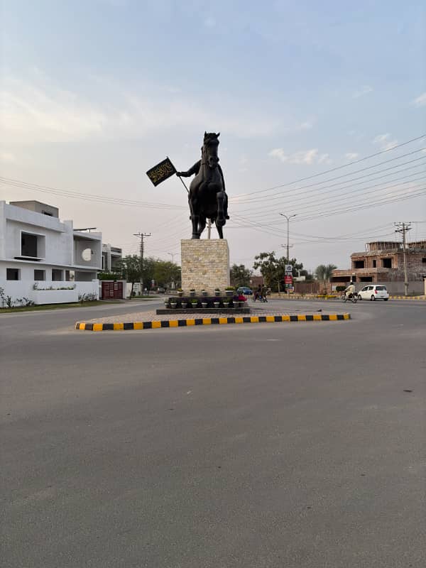 7.5 Marla Jheel and Park Facing Residential Plots Triple Storey Approved Available for sale in Manik Block Buch Villas Multan 0