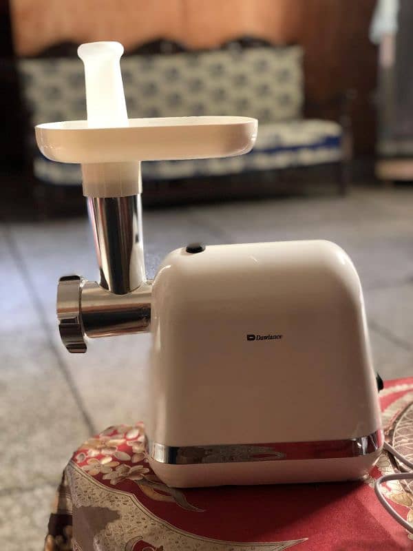 Meat mincer 0