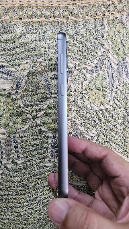 Samsung S23FE 0