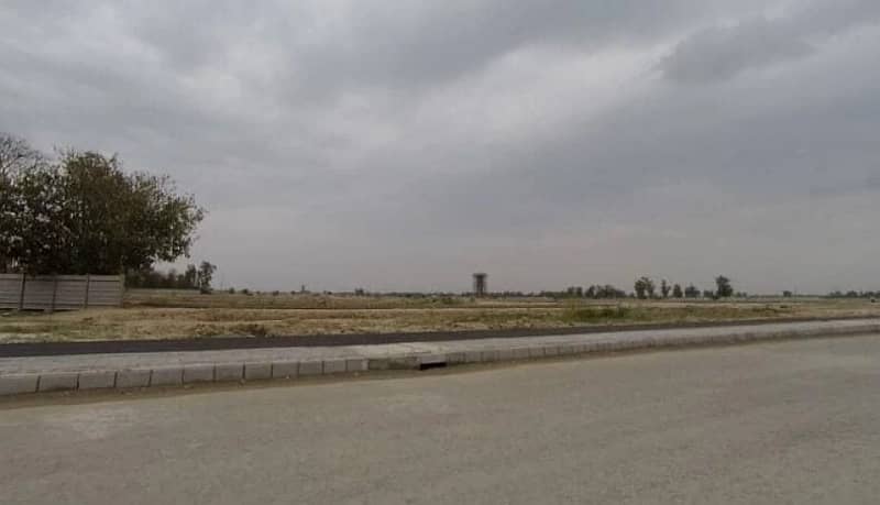 1 Kanal Plot For Sale In DHA Phase 6 In Reasonable Price 0
