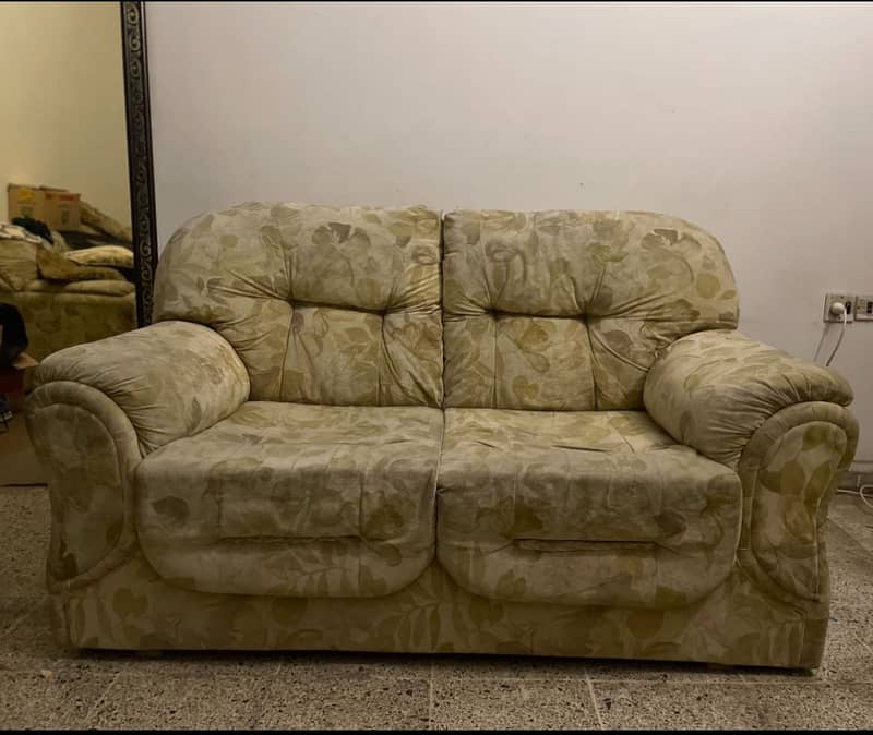 Beautiful Sofa set for sale 2