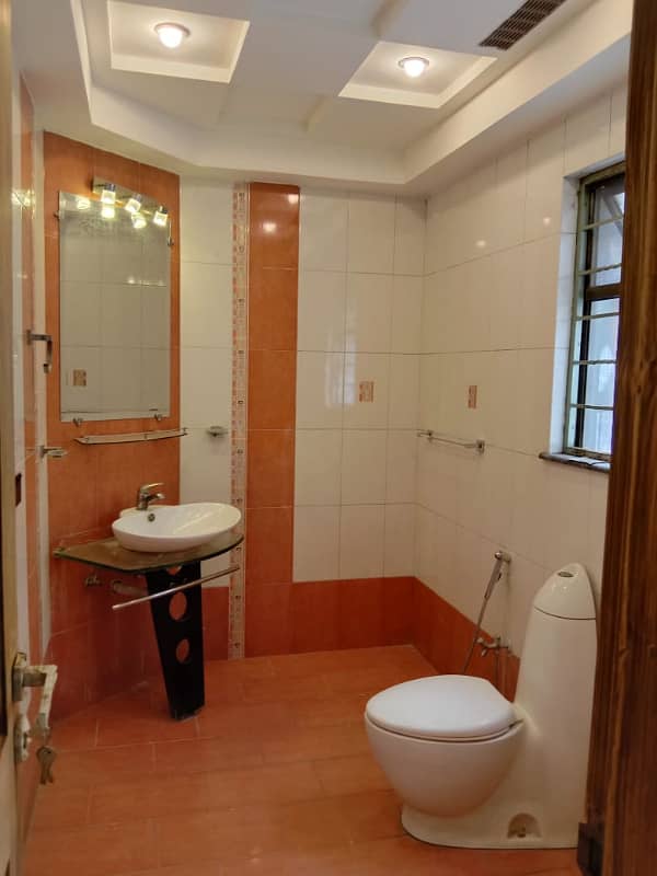 Hot Location Lavish House Available For Sale In Iqbal Park Adjusent To Dha Phase1 9