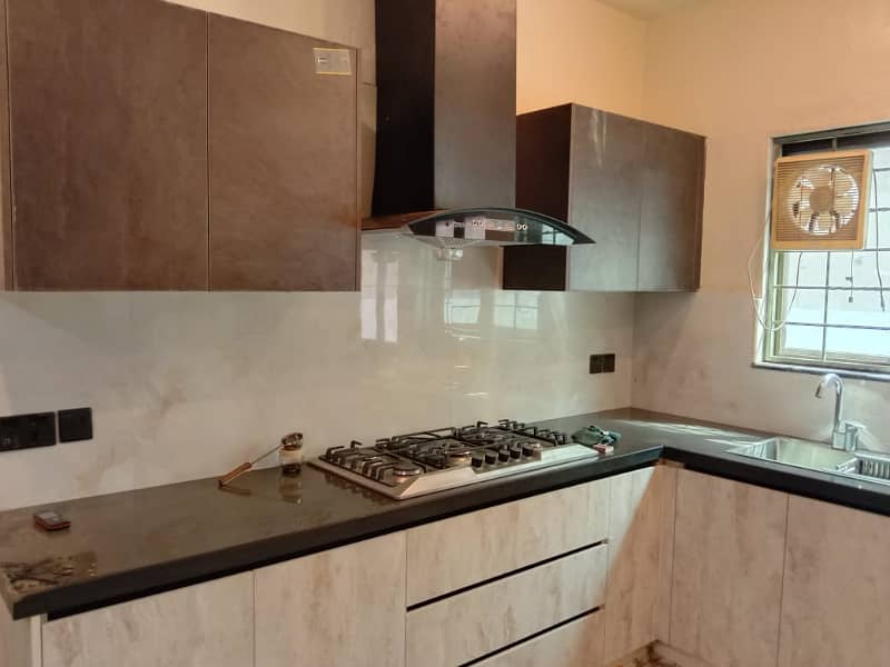 Hot Location Lavish House Available For Sale In Iqbal Park Adjusent To Dha Phase1 16