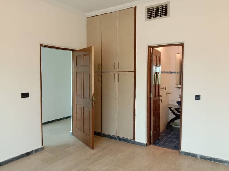 Hot Location Lavish House Available For Sale In Iqbal Park Adjusent To Dha Phase1 22