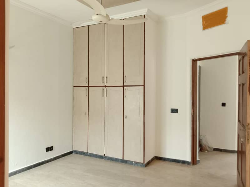 Hot Location Lavish House Available For Sale In Iqbal Park Adjusent To Dha Phase1 32