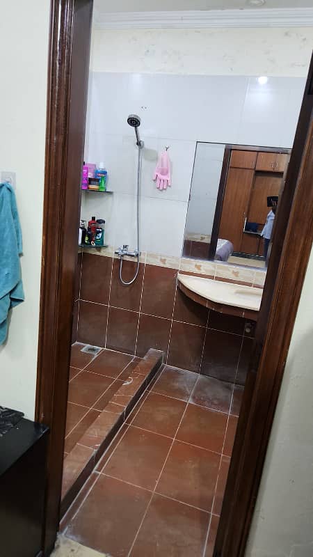 Hot Location Lavish House Available For Sale In Iqbal Park Adjusent To Dha Phase1 36