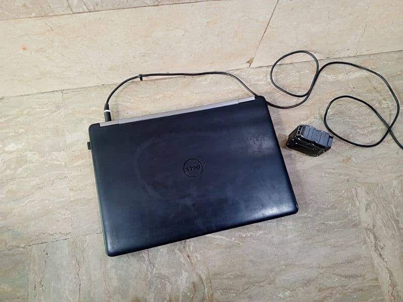 Dell core i5-6gen 8Gb DDR4 ram 512 NVMe windows 10 pro 12