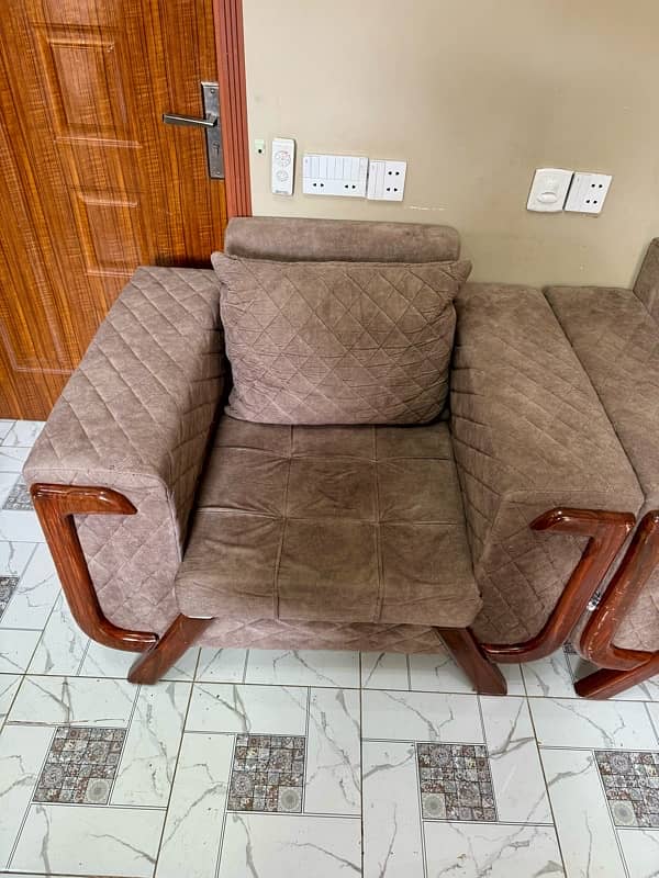 7 Seater MoltyFoam Sofa Set 1