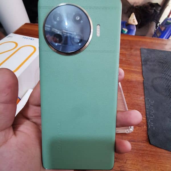 Tecno spark 20 pro+ 0