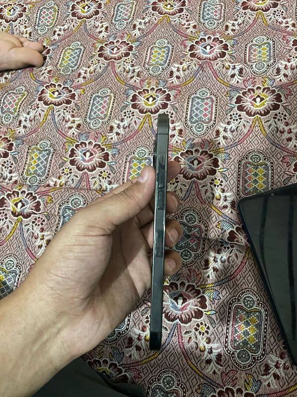 iphone 12 pro max jv 5