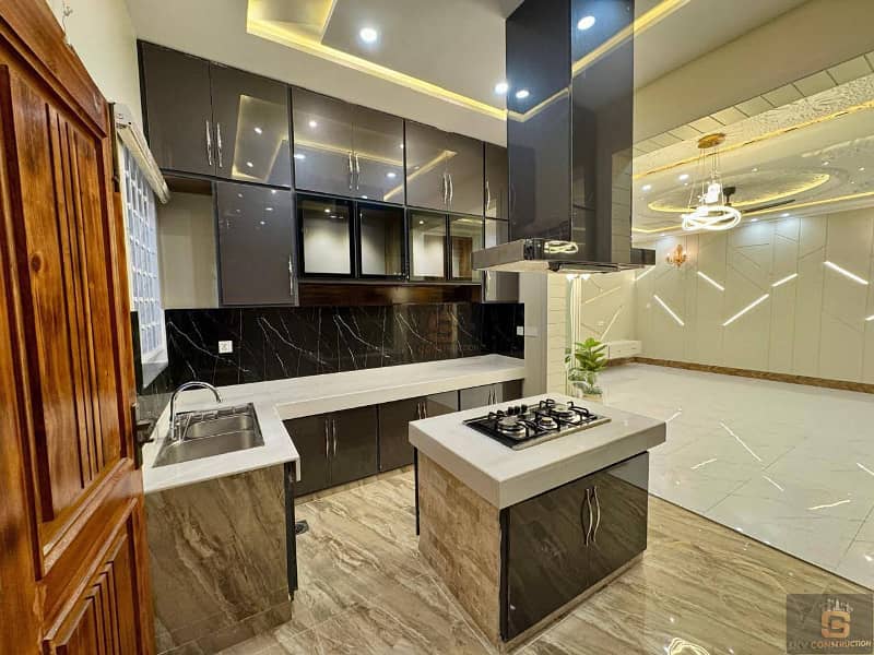 10 Marla House Available for Sale in Citi Housing Gujranwala 19