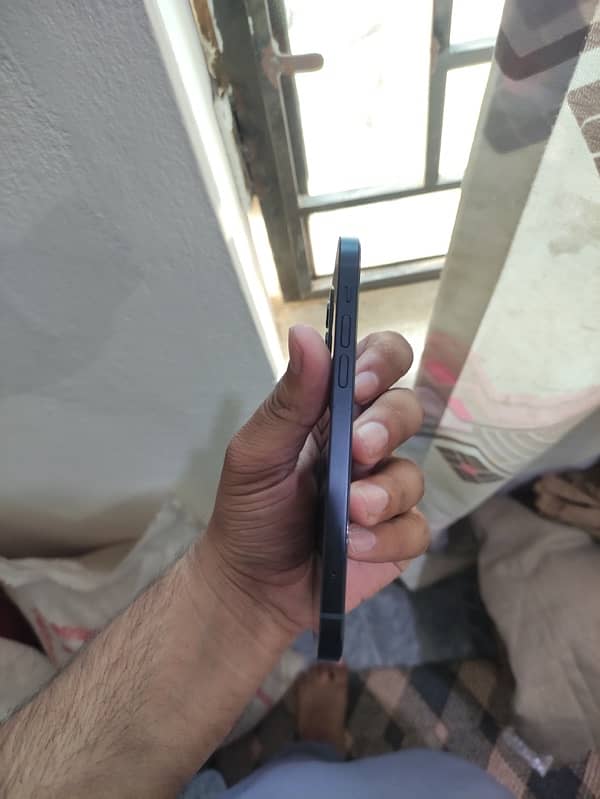 iphone 12 water pack set 10/10 warranty available ha jv non 0