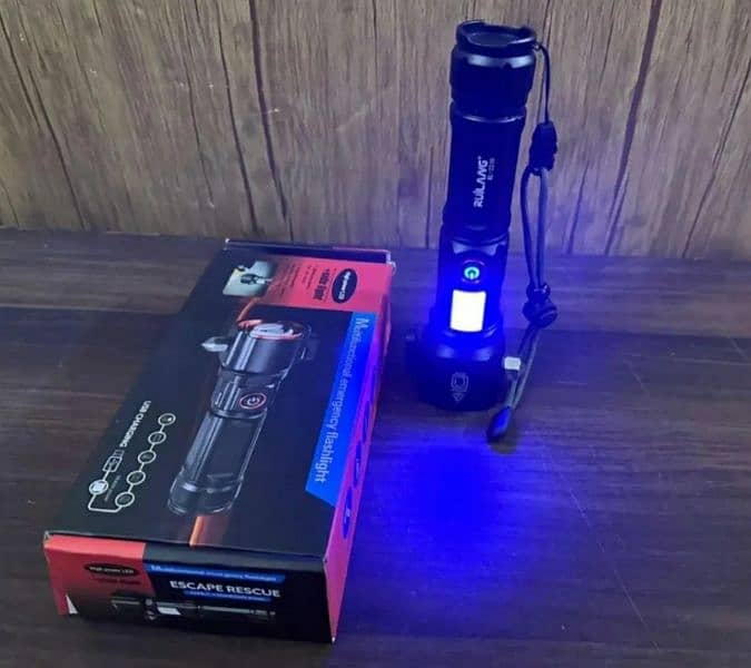 Powerful 2-in-1 Emergency Flashlight & Charging Bank Waterproof LED 3