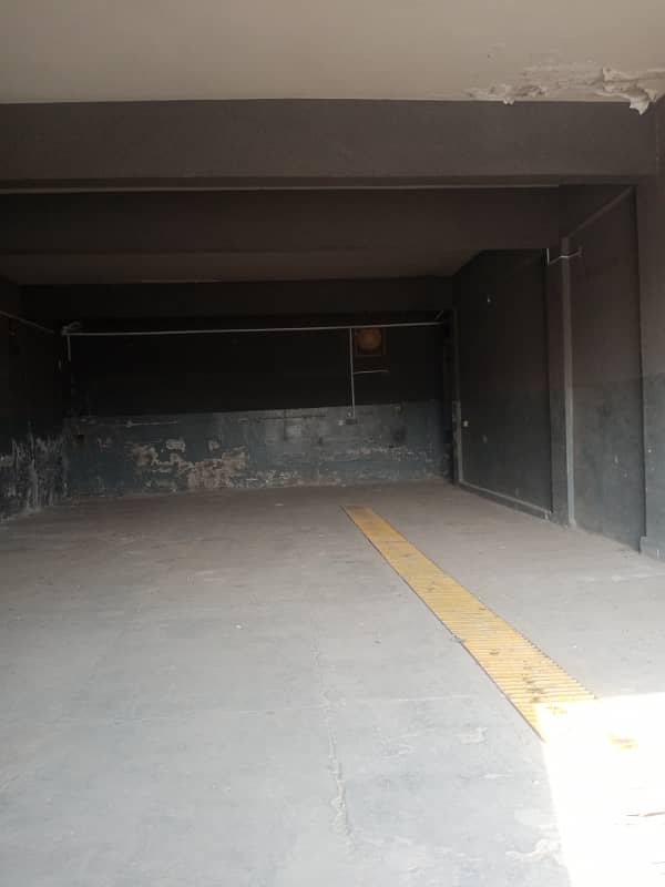 I-10, 10,000 Sqft Warehouse For Rent 9