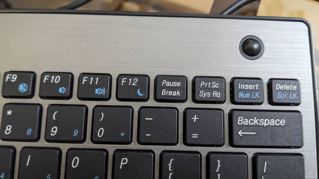 Wireless Keyboard 9