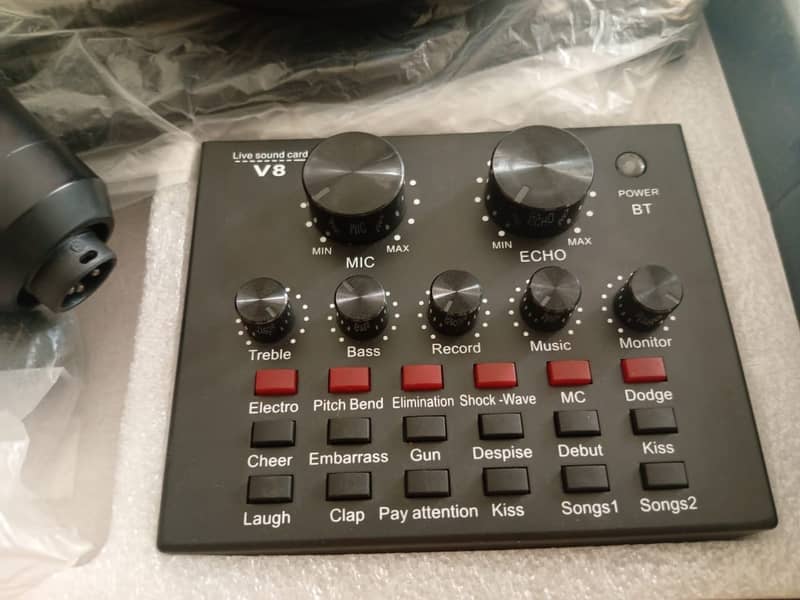 SINGING LIVE SOUND CARD WITH PROFESSIONAL CONDENSER MICROPHONE 1
