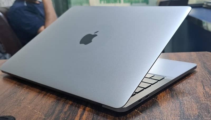 macbook 2020 13 inch 16gb 1 tb 2