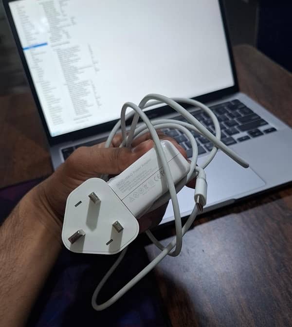 macbook 2020 13 inch 16gb 1 tb 6
